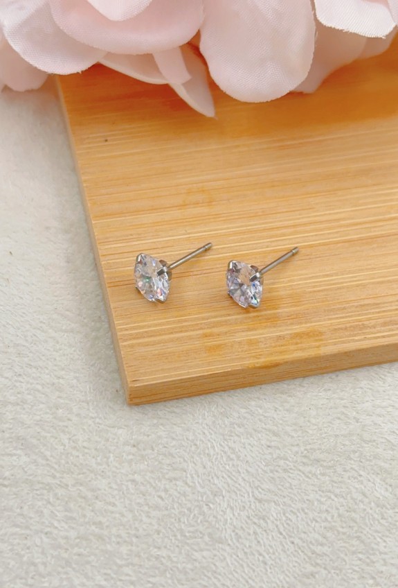 BOUCLES D'OREILLES EN ACIER INOXYDABLE(0.7CM)